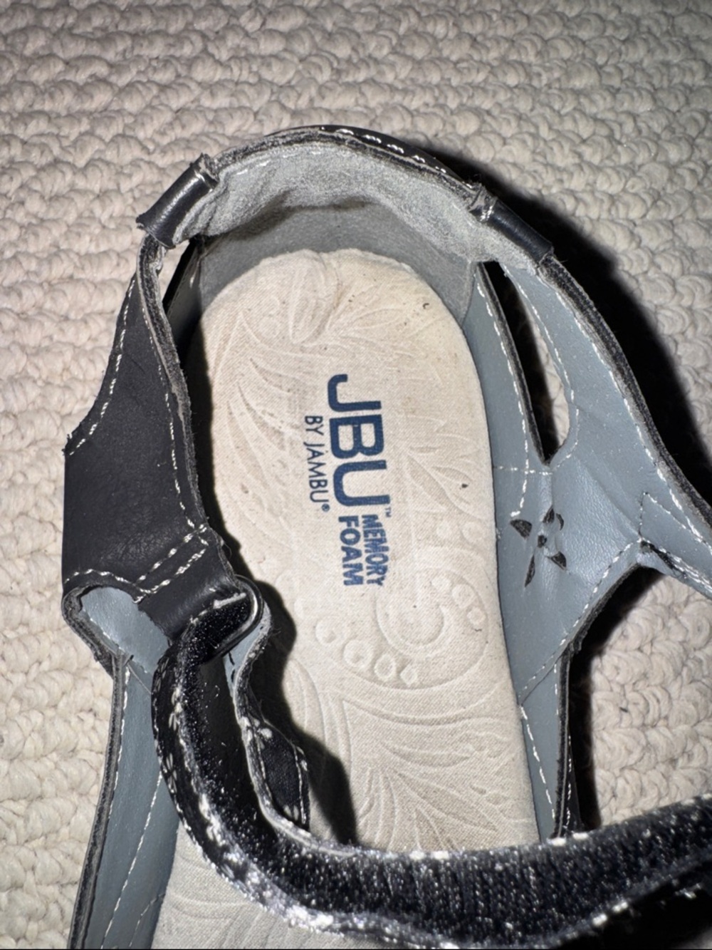 JBU Black Floral Cutout Mary Jane Shoes—sz9 - Picture 4 of 6